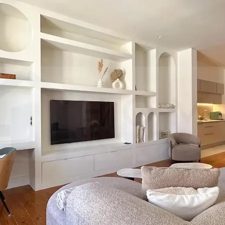 Daire Sunny Architect 3 Bedrooms Center