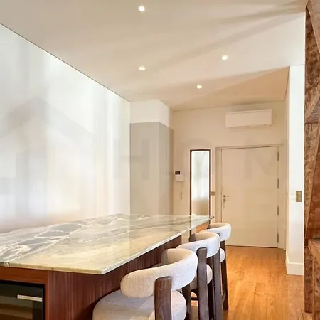 Sunny Architect 3 Bedrooms Center Daire *