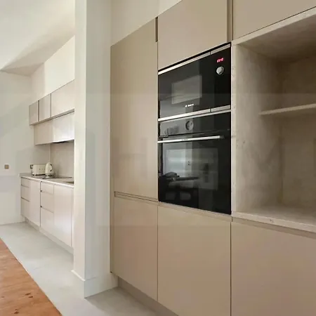 Sunny Architect 3 Bedrooms Center *